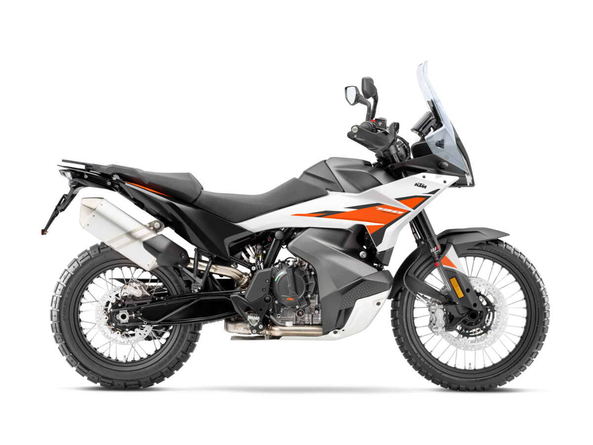 790 Adventure White 2025